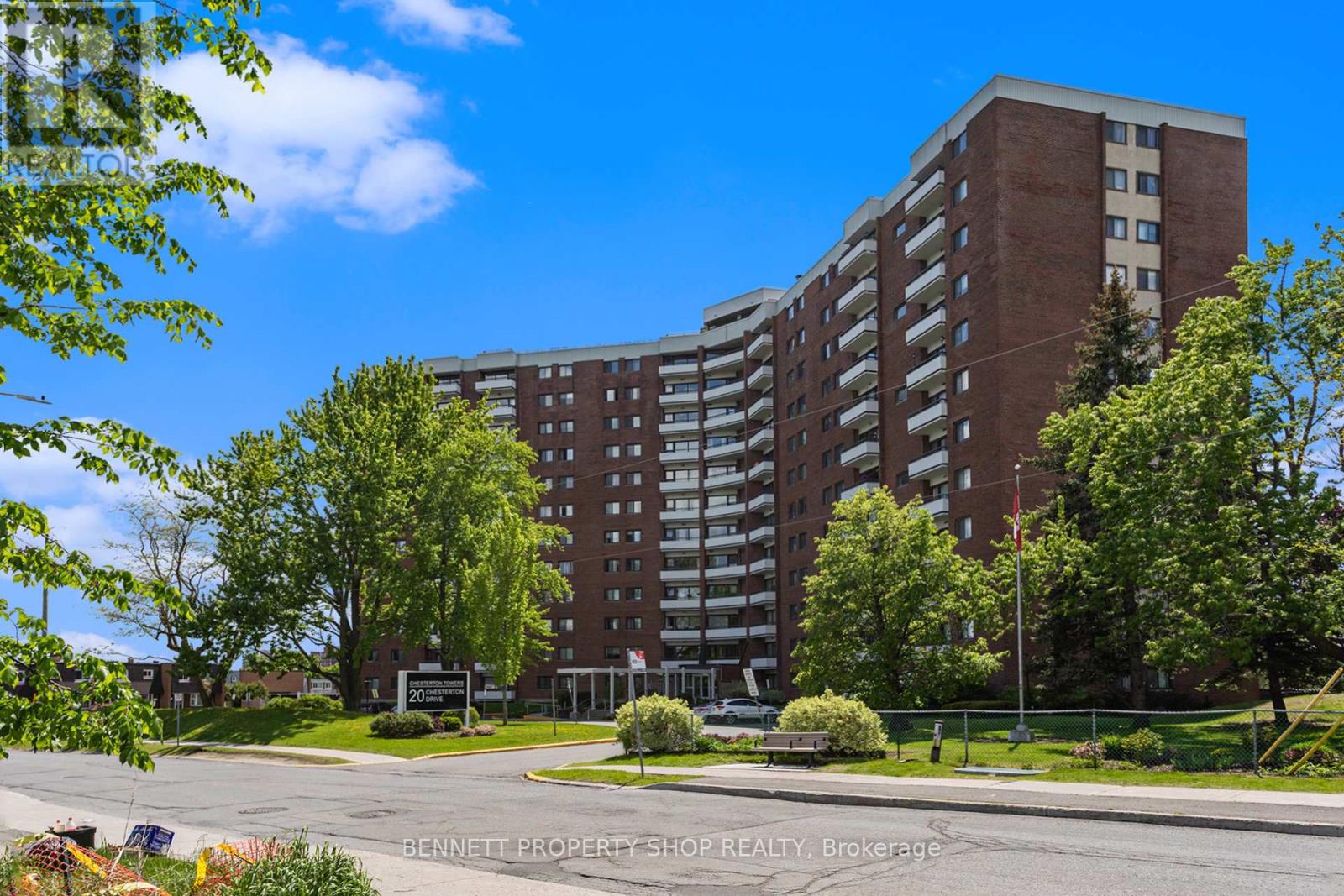 312 - 20 Chesterton Drive Property Photo 1