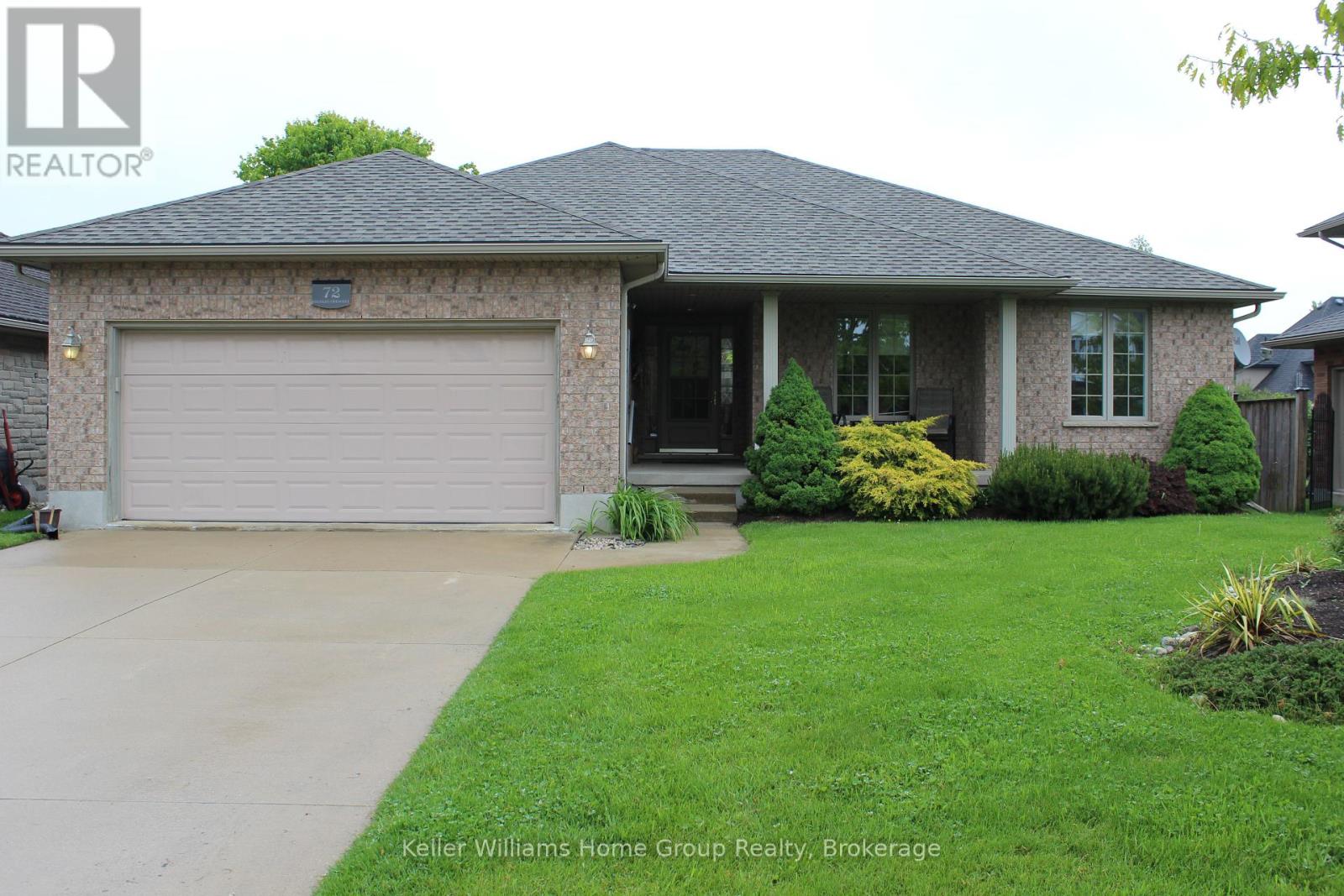 72 Stanley Crescent Property Photo 1