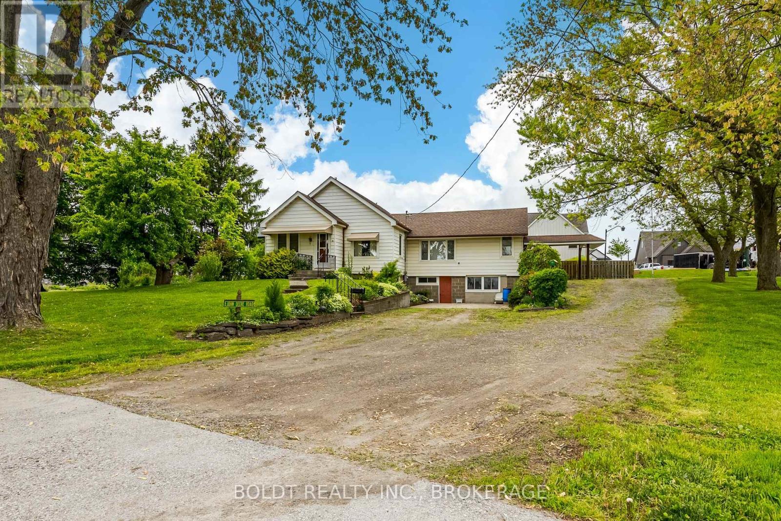 1828 DECEW ROAD Property Photo 1