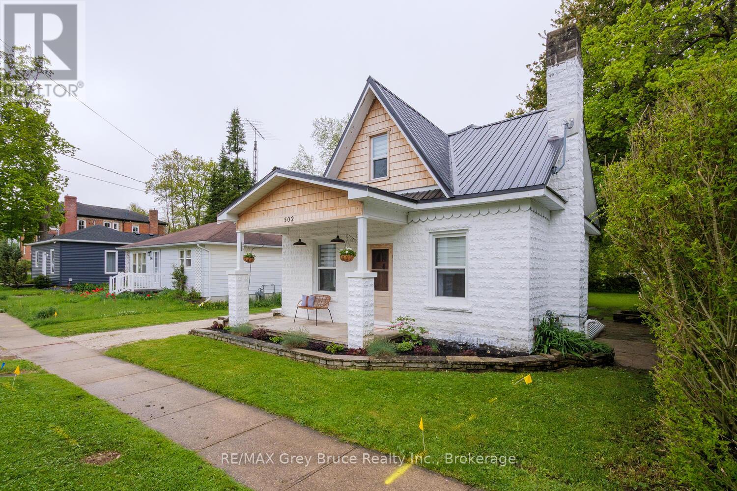 502 GOULD STREET Property Photo 1