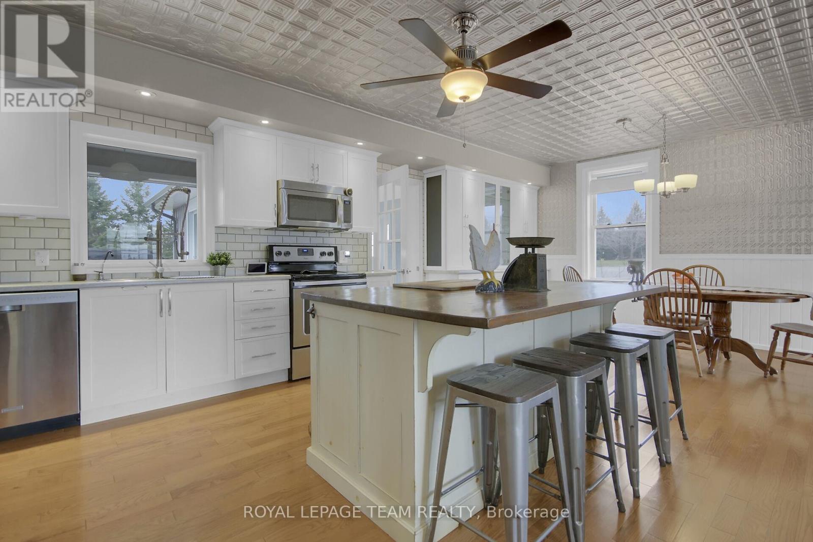 1456 Meadow Drive Property Photo 14