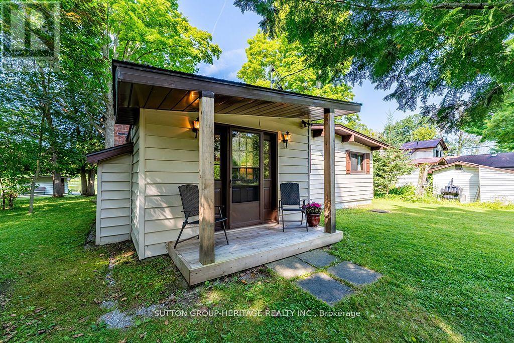 142 Cedar Shores Drive Property Photo 4