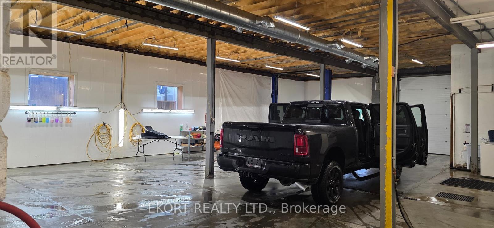 100 Everett Street Property Photo 11