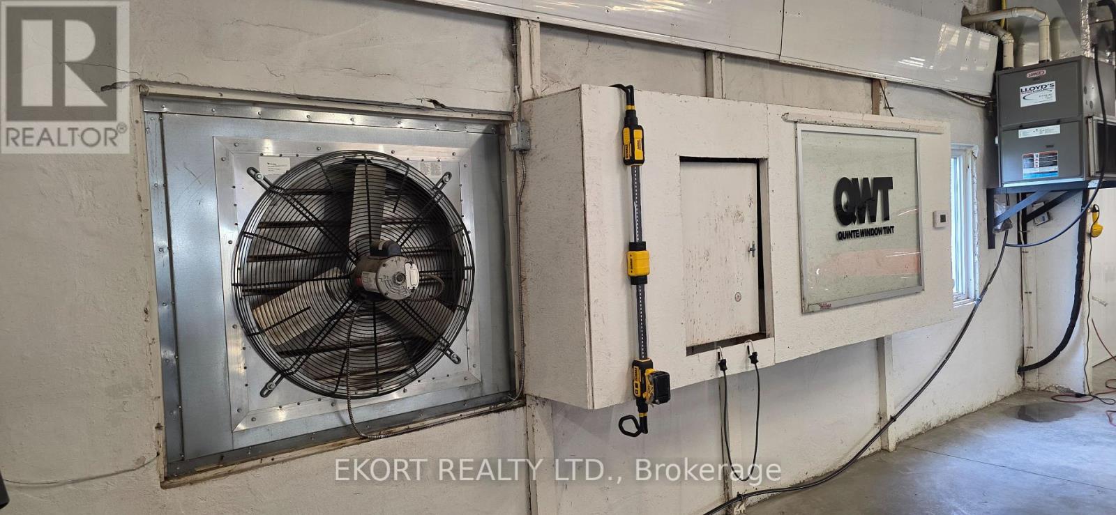 100 Everett Street Property Photo 20