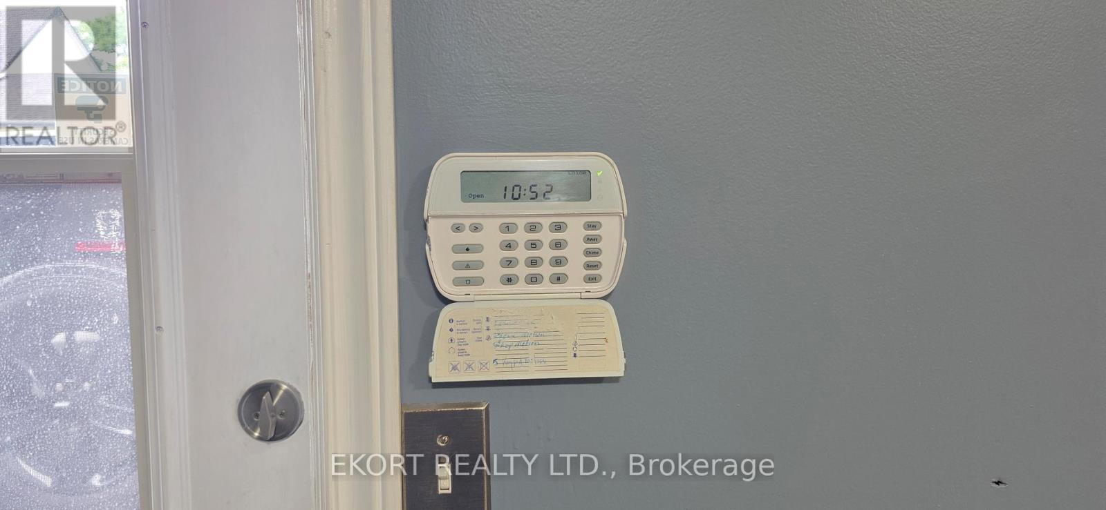 100 Everett Street Property Photo 22