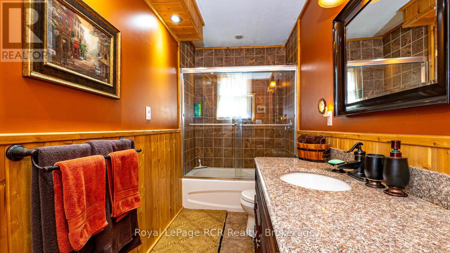 6313 Highway 6 Property Photo 3