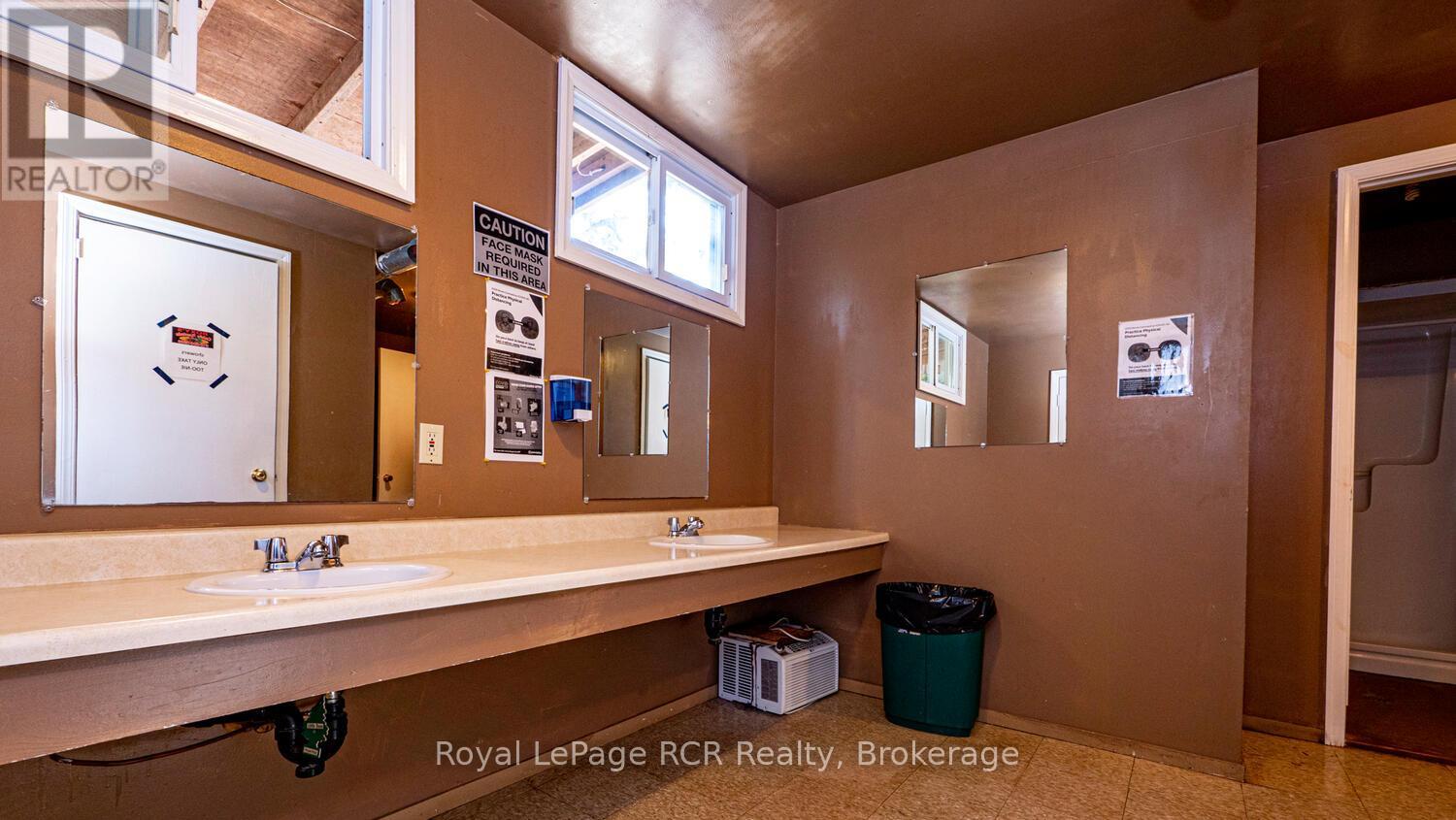 6313 Highway 6 Property Photo 33