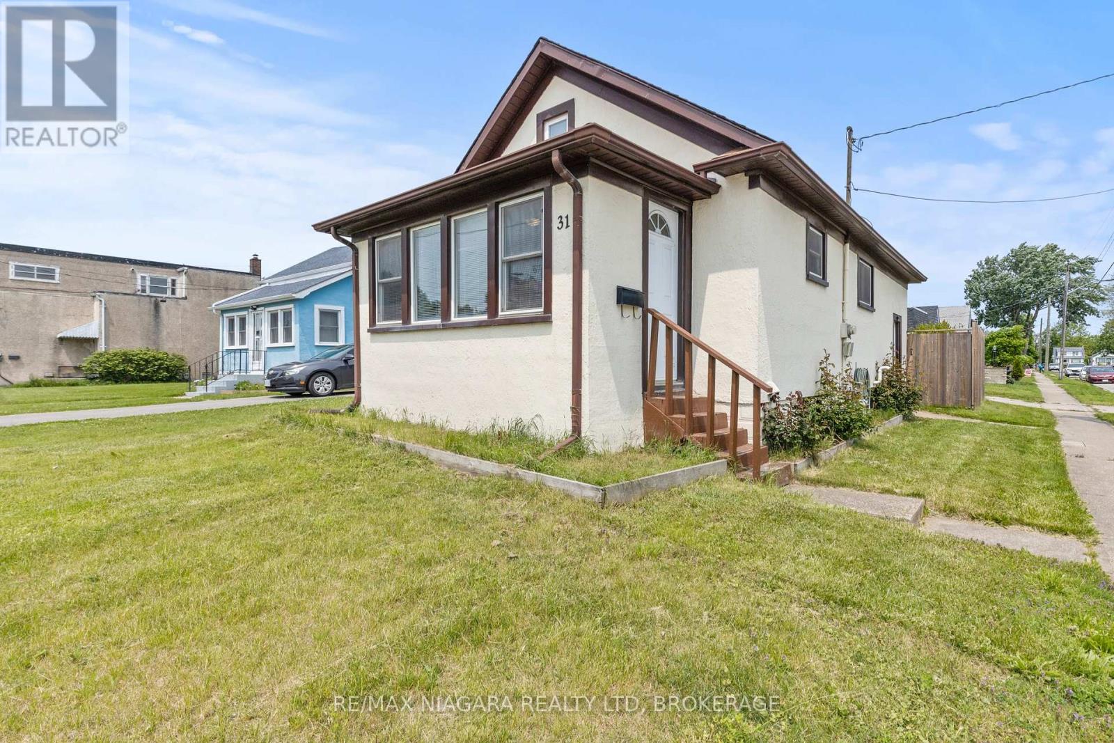 31 Broadway Avenue Property Photo 1