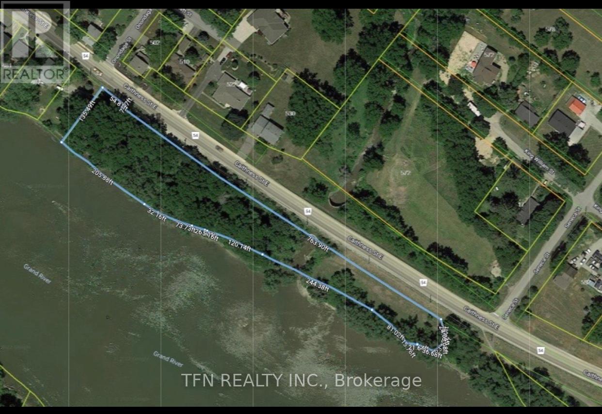 489 Caithness Street E Property Photo 2