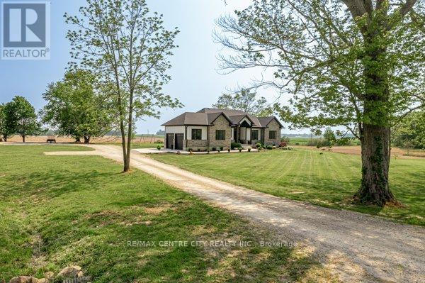 51057 Nova Scotia Line E Property Photo 1