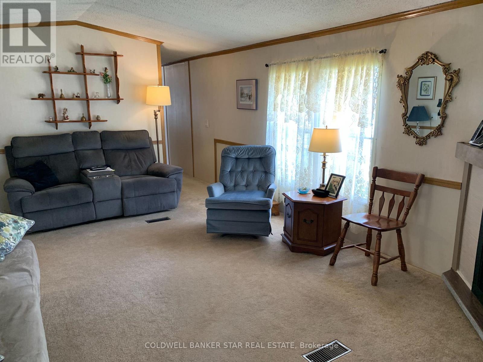 8 - 4899 Plank Road Property Photo 10