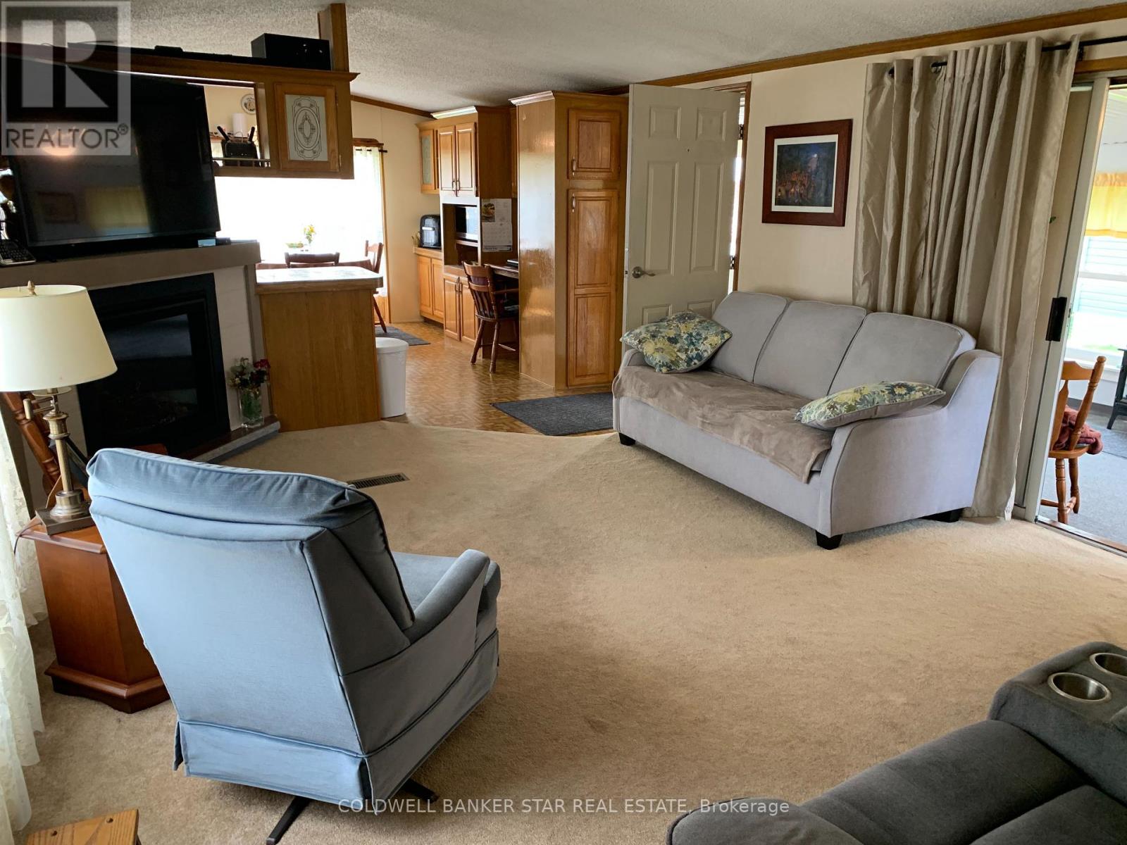 8 - 4899 Plank Road Property Photo 12