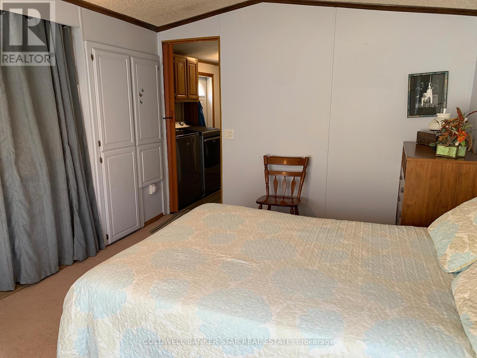 8 - 4899 Plank Road Property Photo 15
