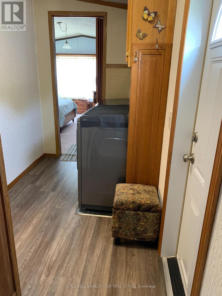 8 - 4899 Plank Road Property Photo 18