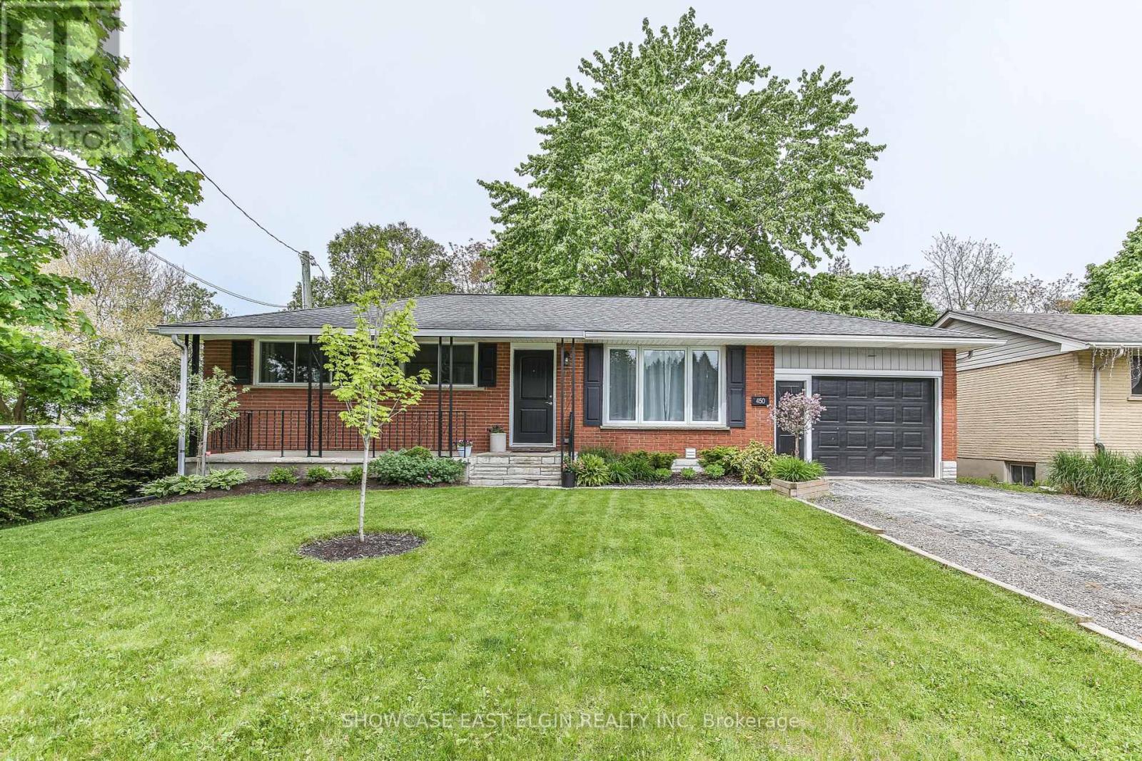 450 John Street S Property Photo 1