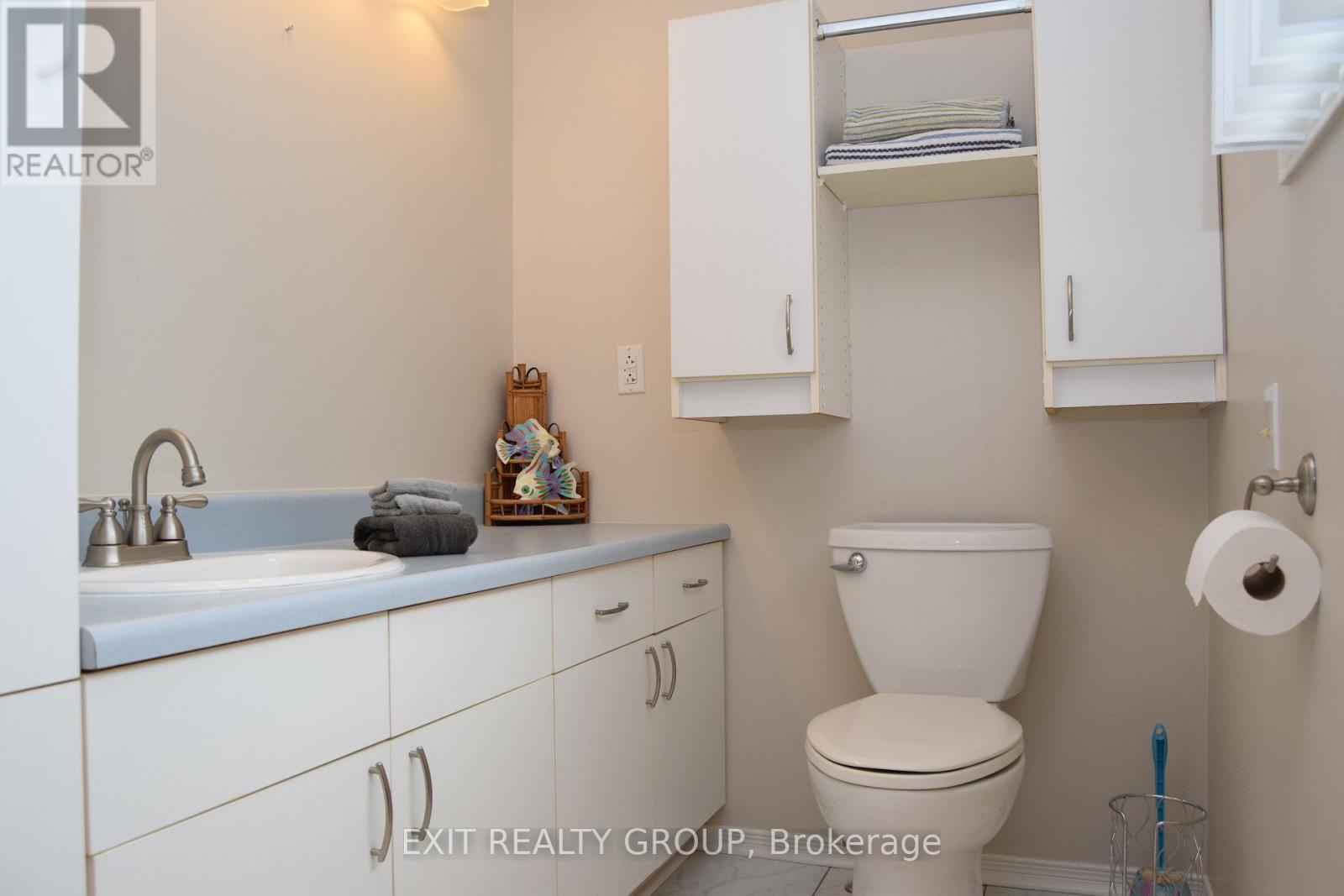 9 Empire Boulevard Property Photo 16
