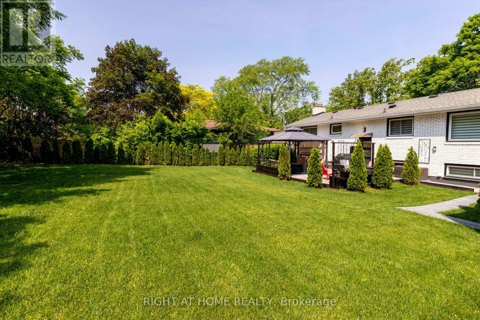 212 Lockhart Drive Property Photo 29