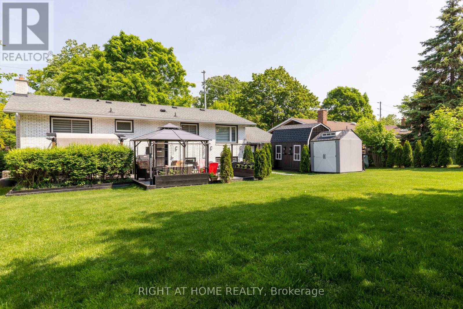 212 Lockhart Drive Property Photo 30