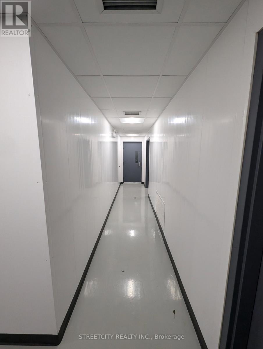 75 Spruce Street E Property Photo 7