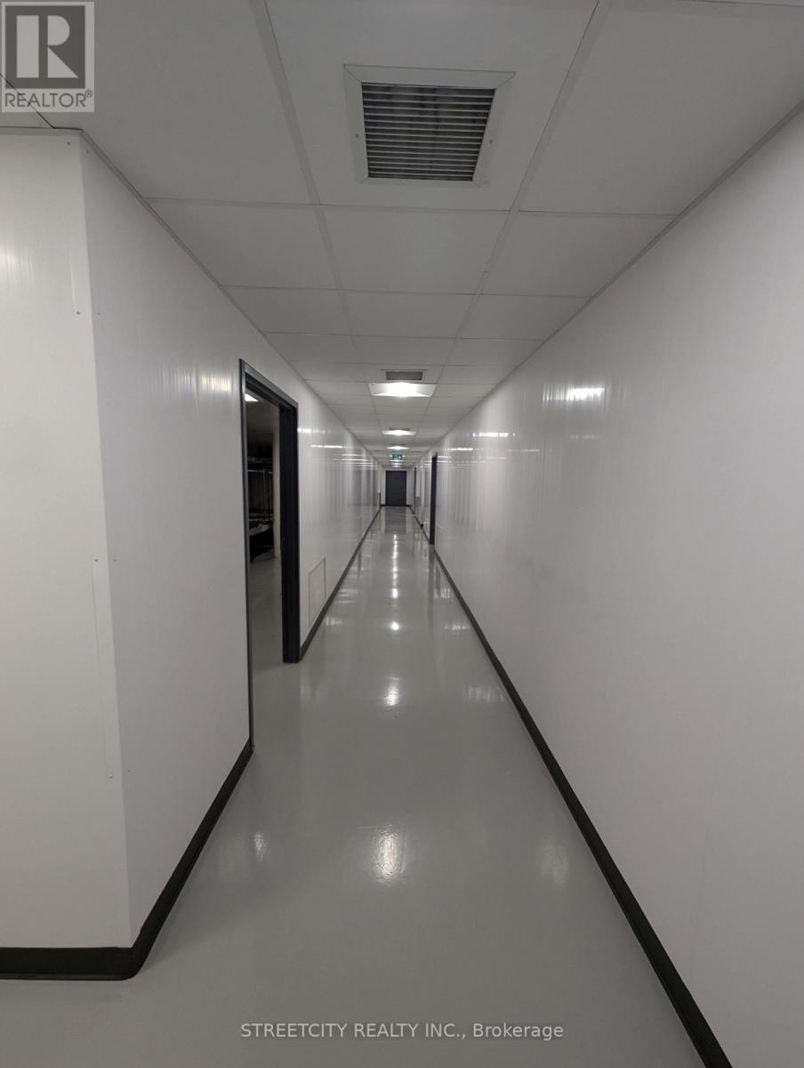 75 Spruce Street E Property Photo 18