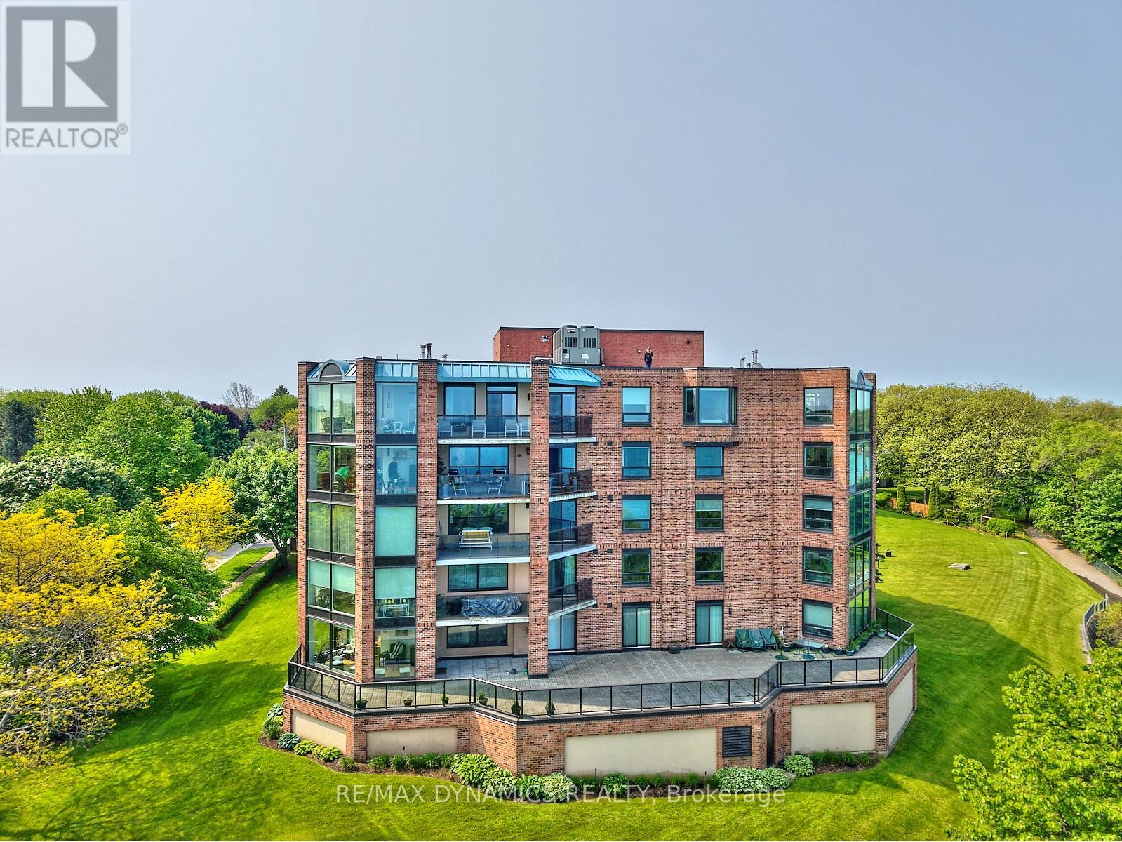 701 Geneva Street #1504 Property Photo 3