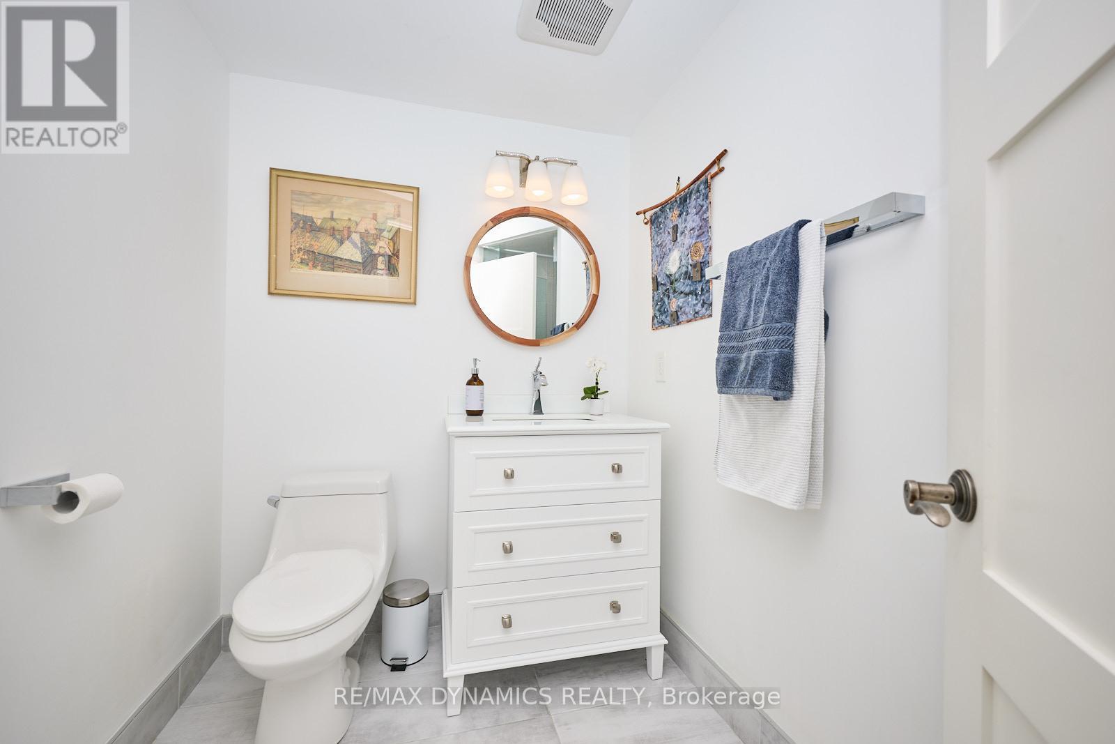 701 Geneva Street #1504 Property Photo 15