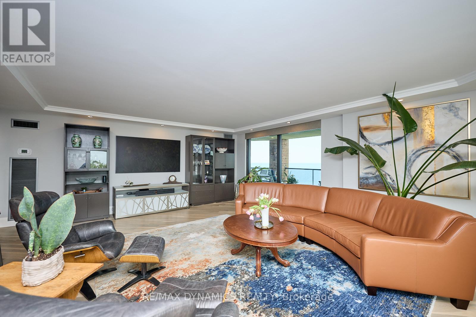 701 Geneva Street #1504 Property Photo 17