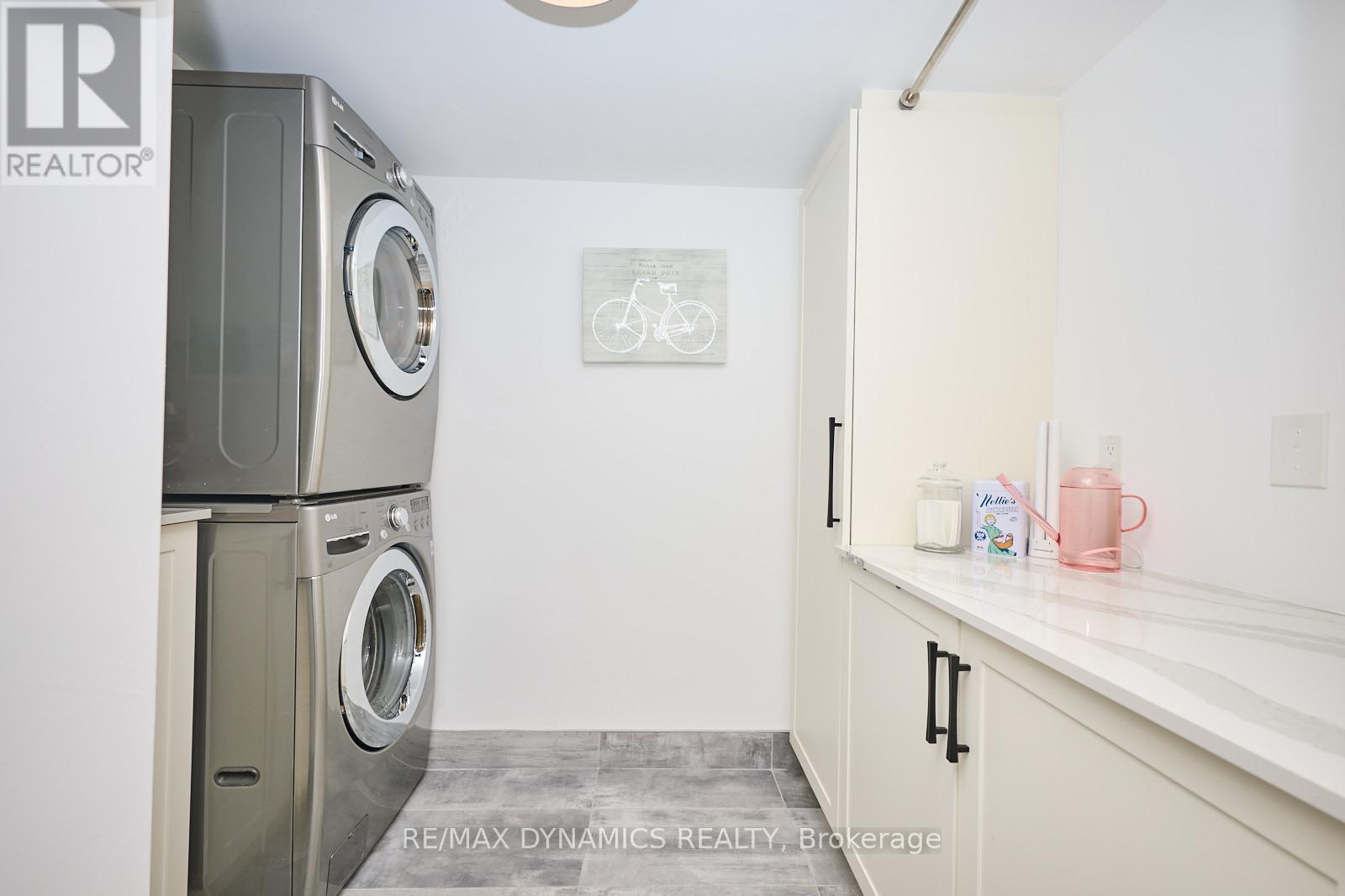 701 Geneva Street #1504 Property Photo 23