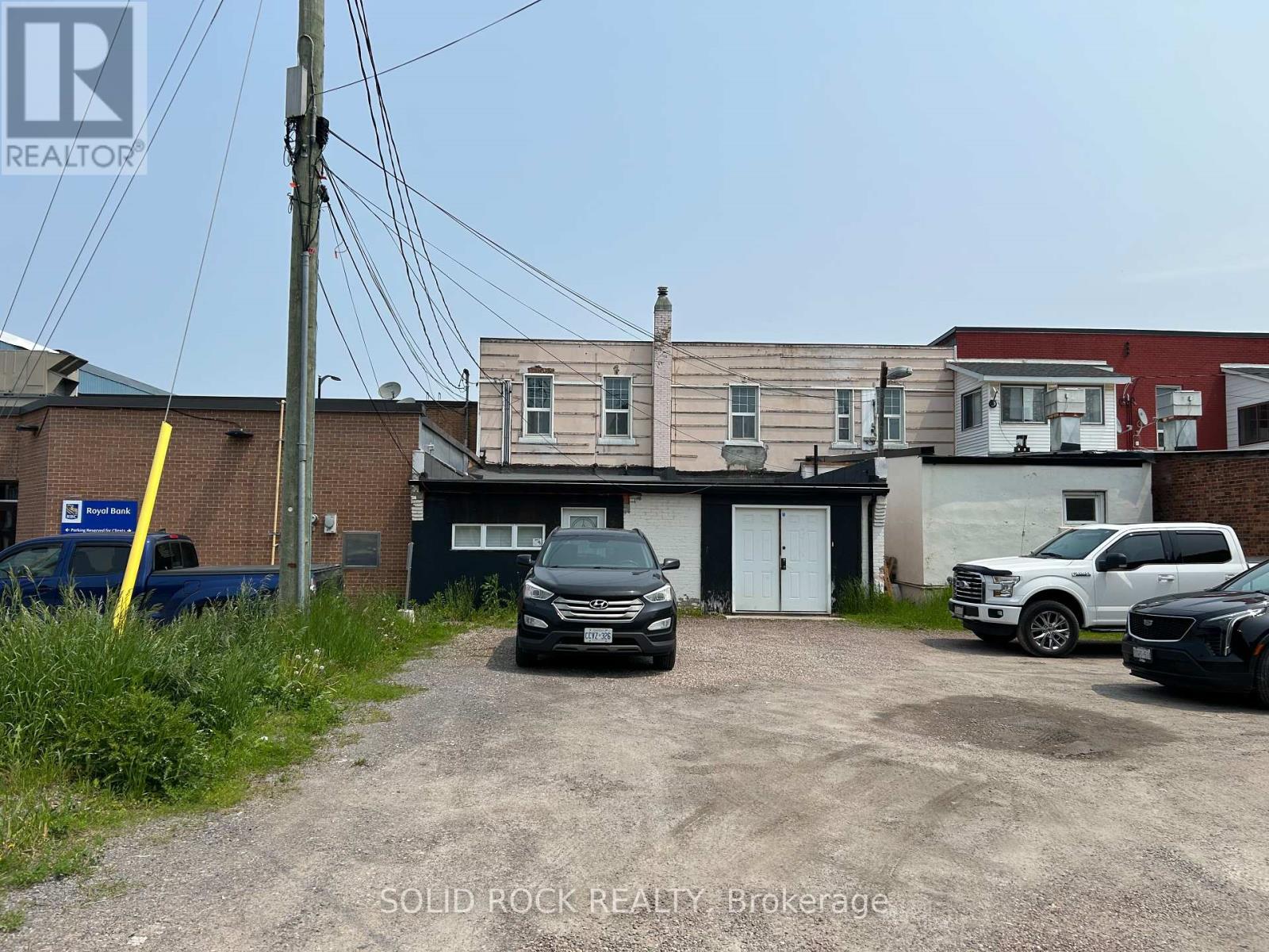 188 Raglan Street S Property Photo 22