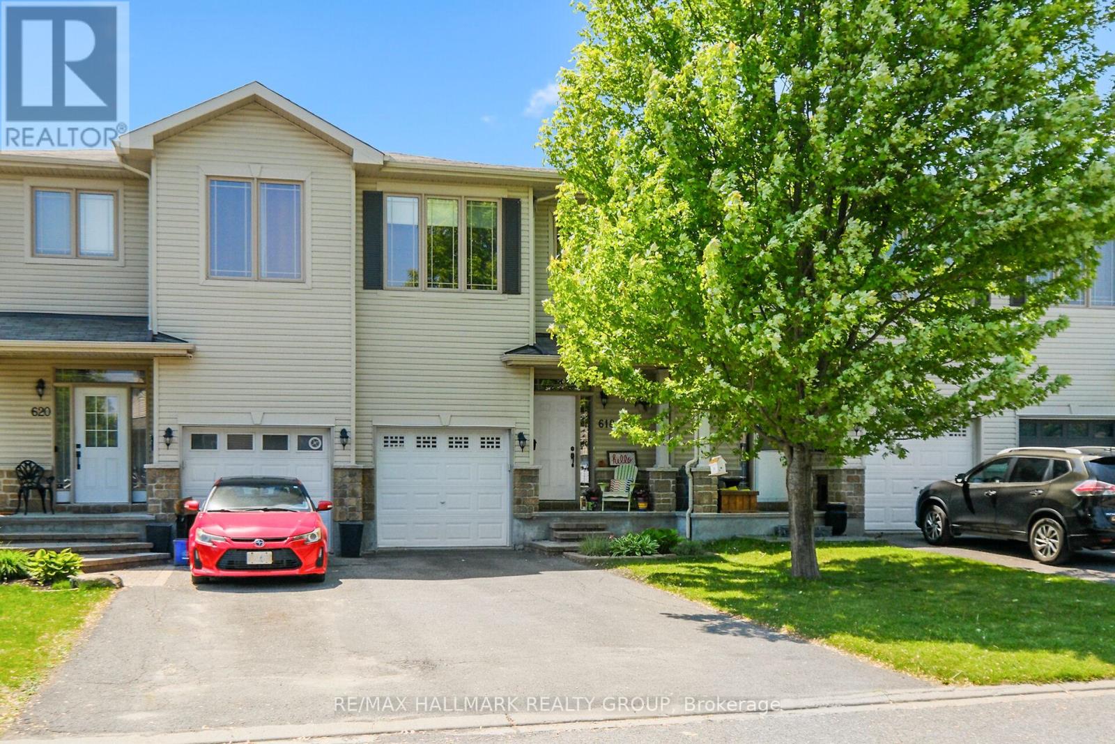 618 SPIKEMOSS PLACE Property Photo 1