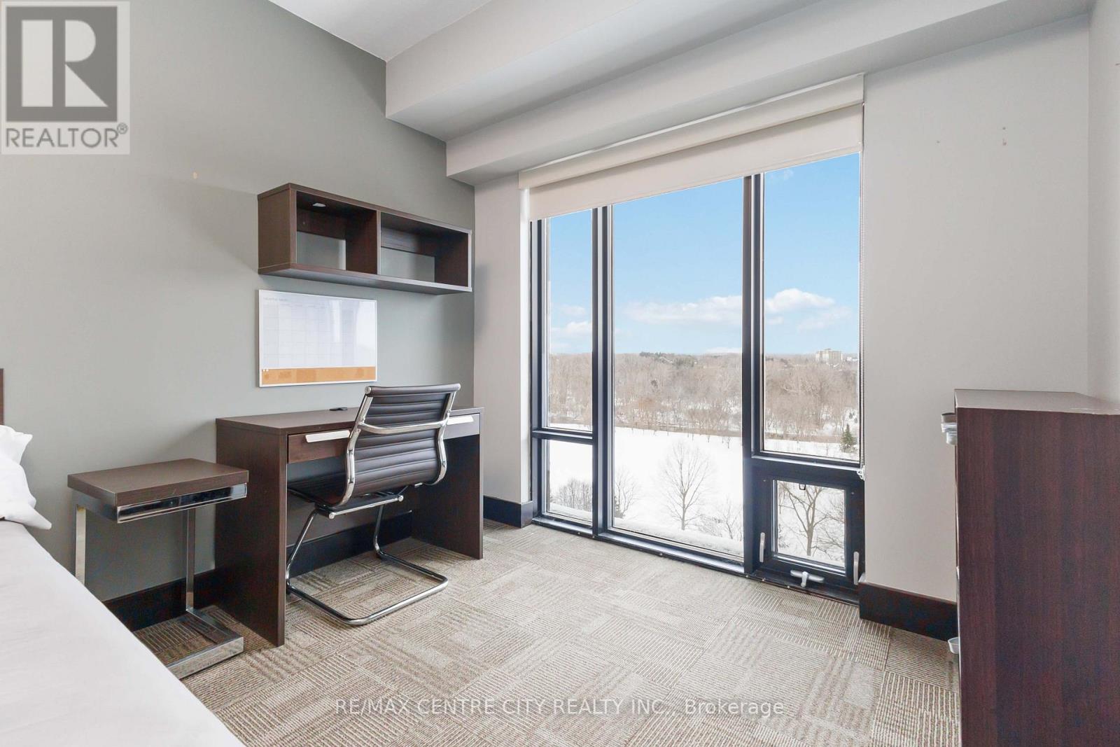 1218 - 1235 Richmond Street Property Photo 20