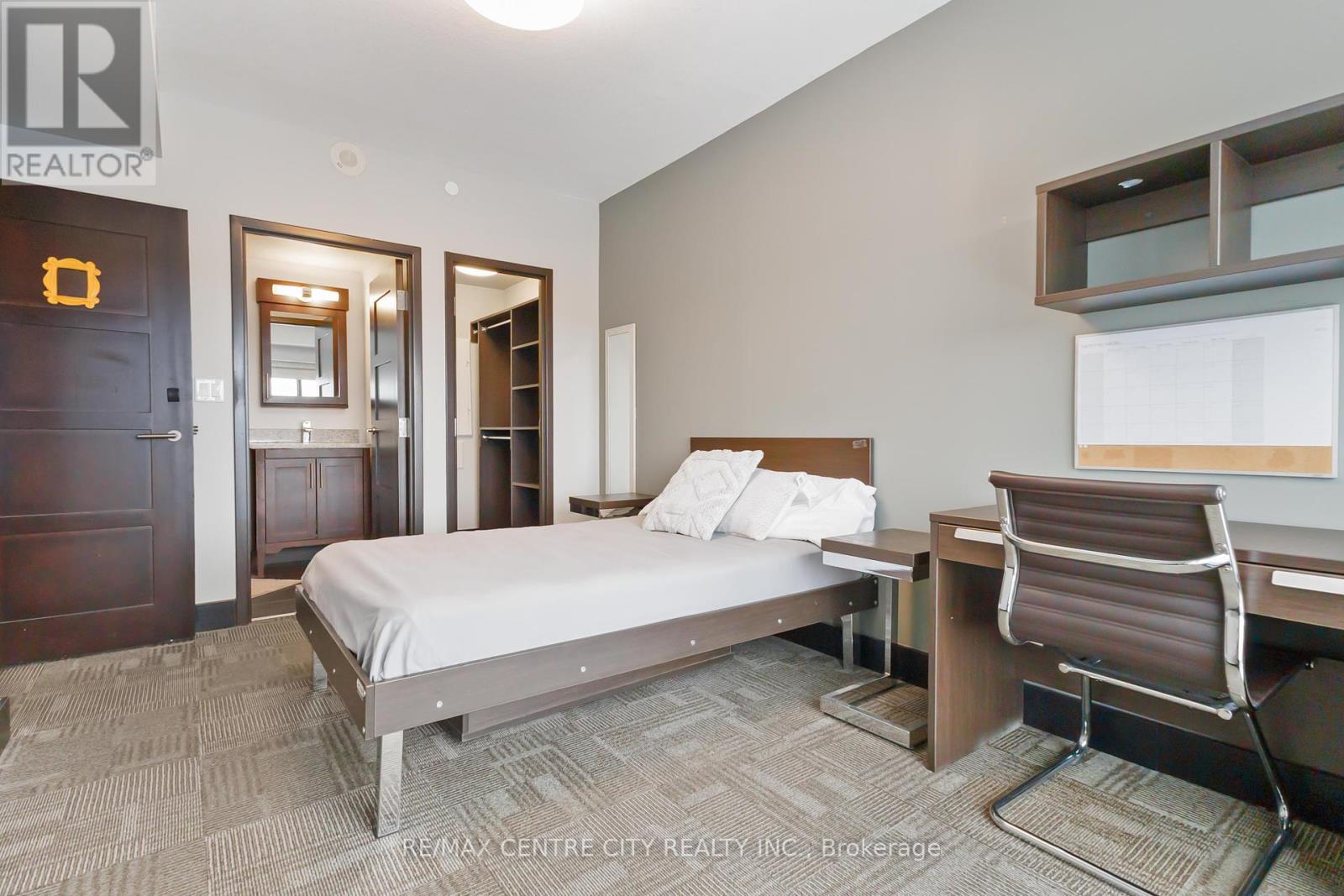 1218 - 1235 Richmond Street Property Photo 21