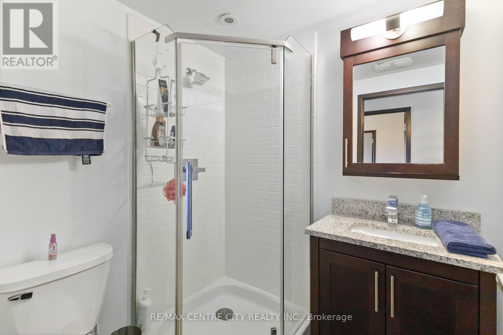 1218 - 1235 Richmond Street Property Photo 22