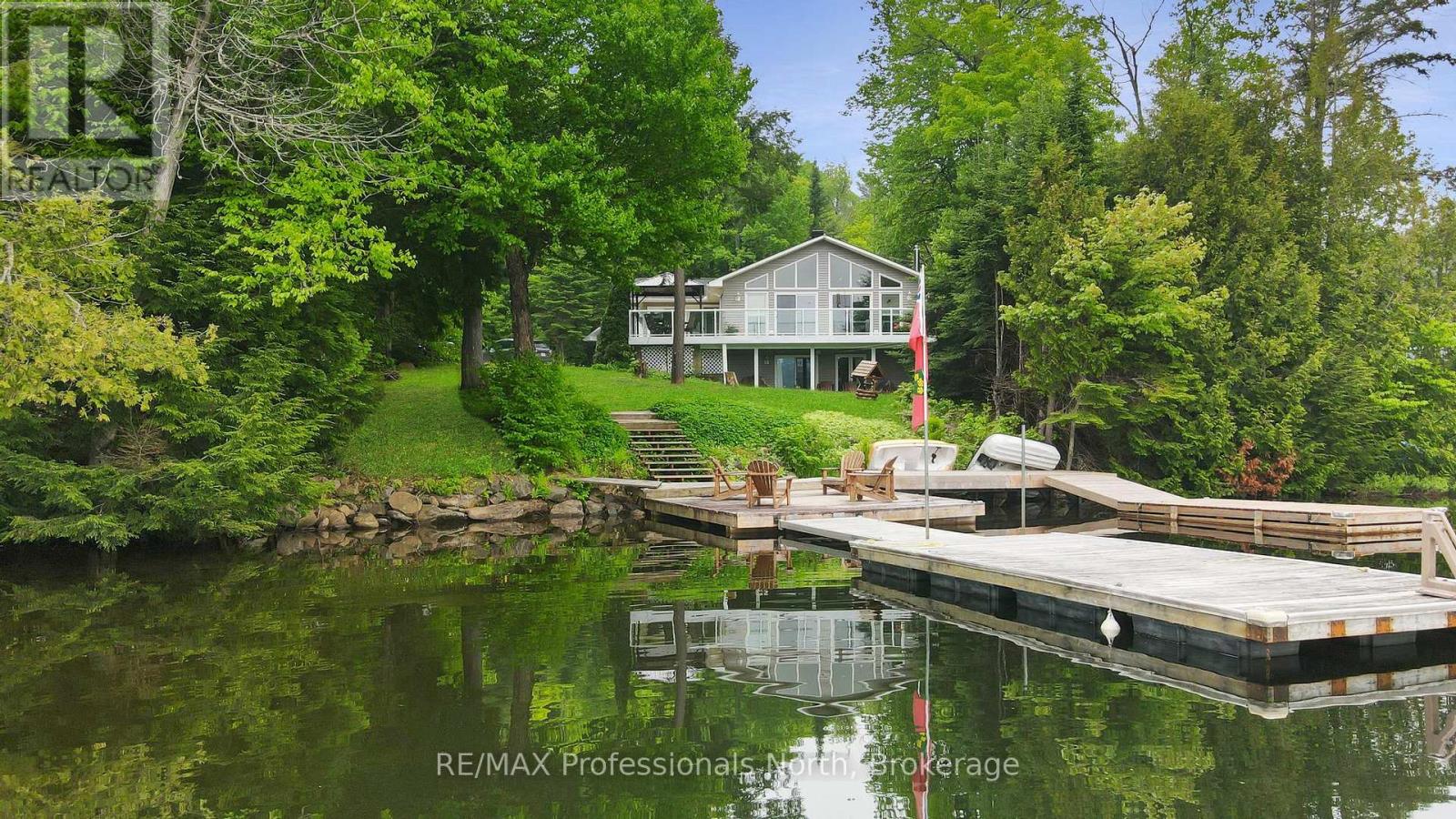 1093 Comak Crescent Property Photo 1
