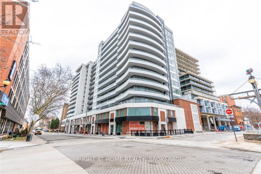 606 - 212 King William Street Property Photo 1