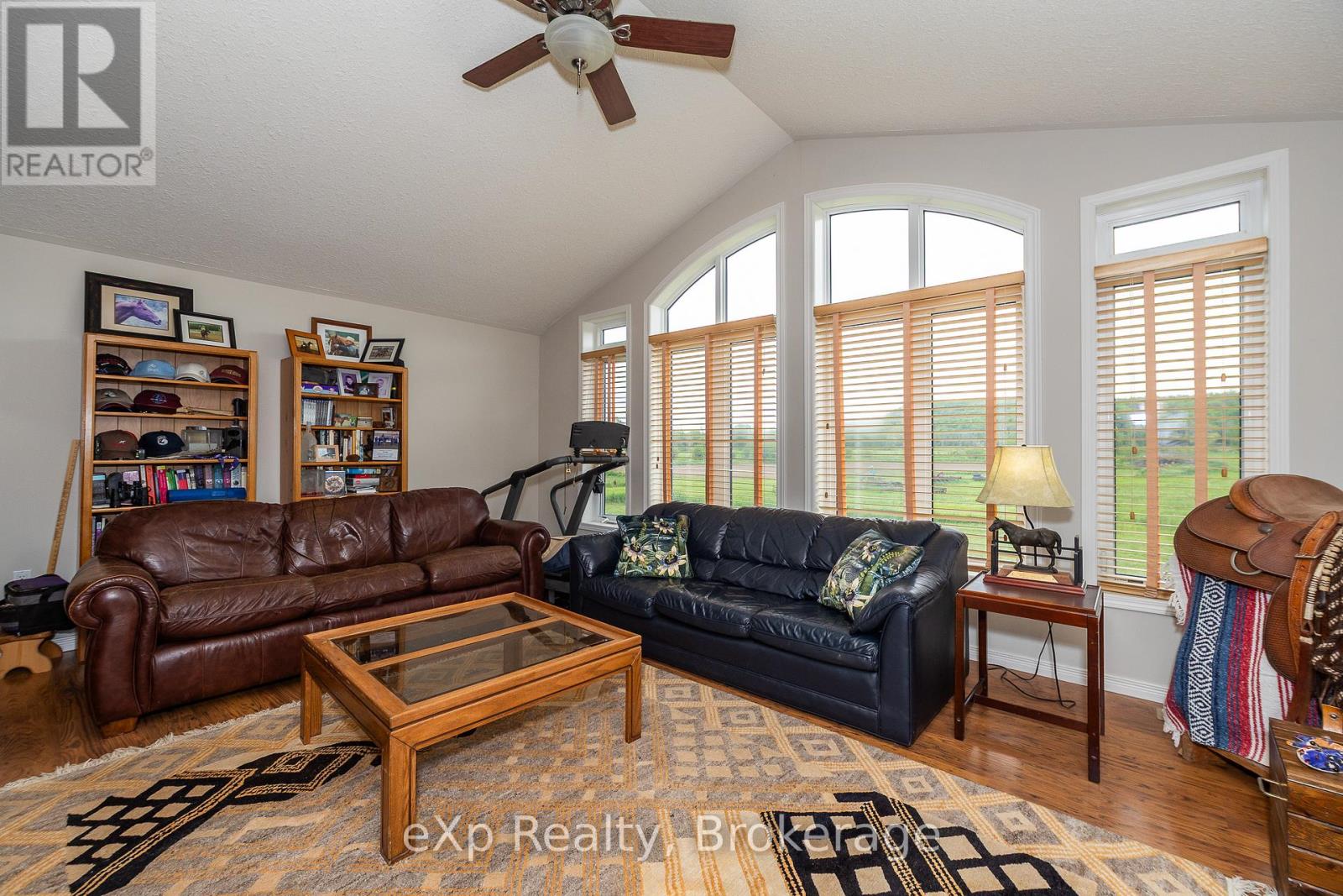 46304 Old Mail Road Property Photo 4