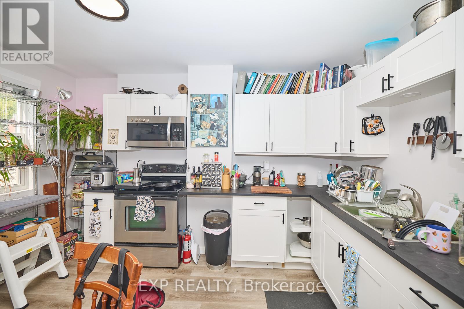 4660 Queen Street Property Photo 21