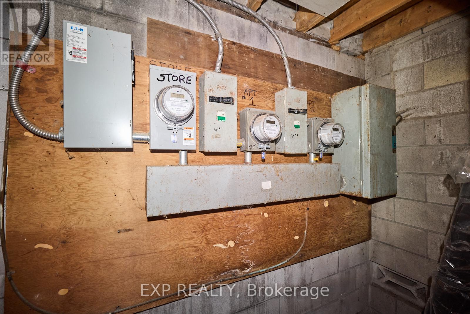 4660 Queen Street Property Photo 23
