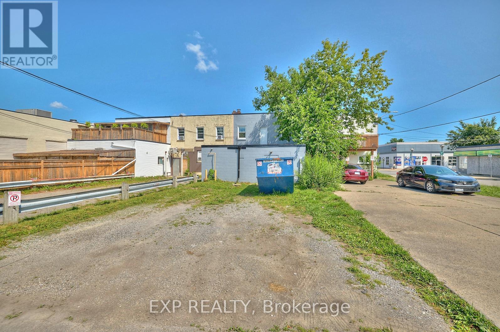 4660 Queen Street Property Photo 24