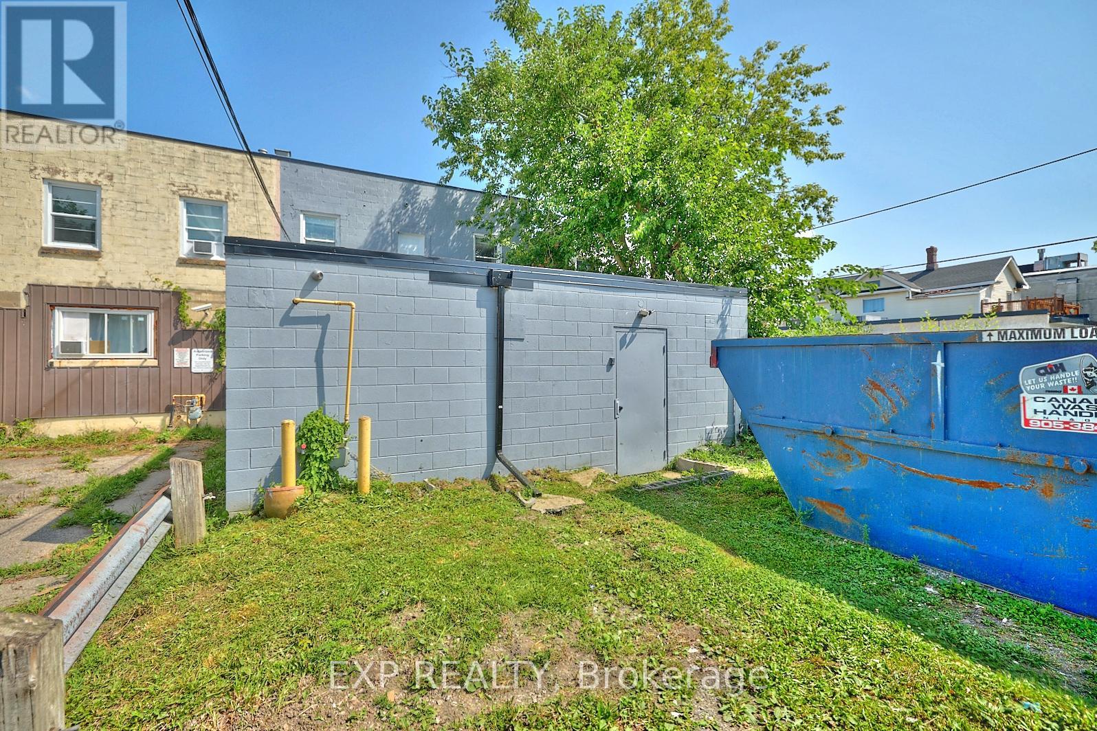 4660 Queen Street Property Photo 25
