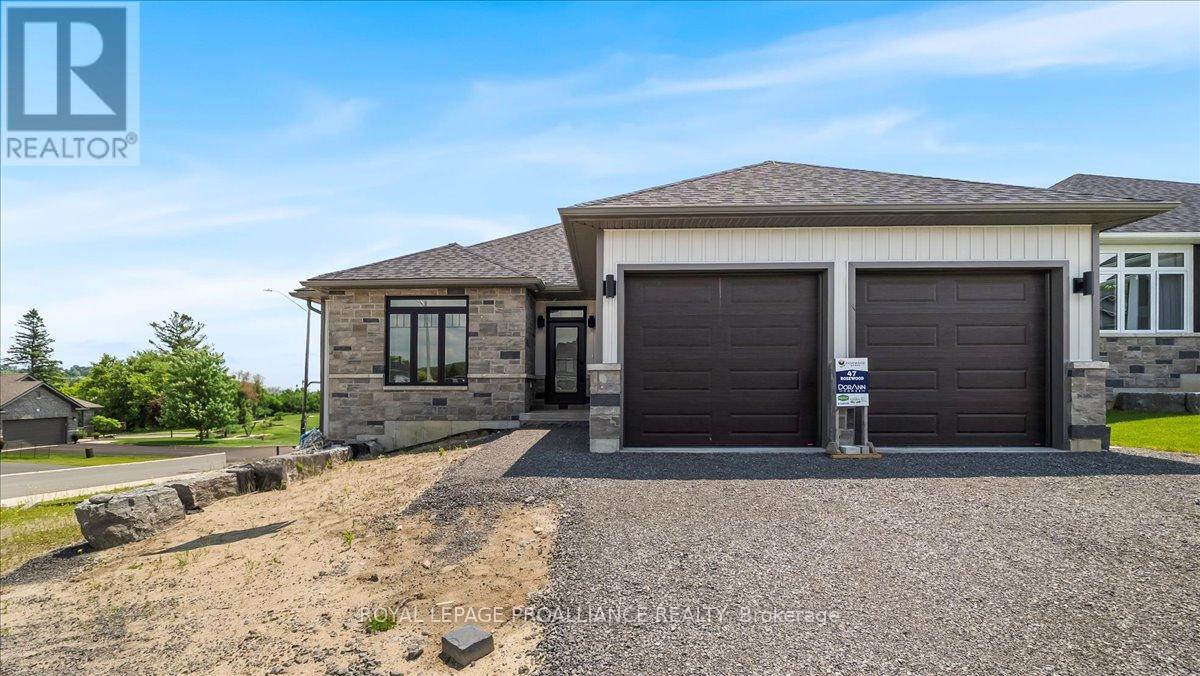 47 Rosewood Dr Property Photo 1