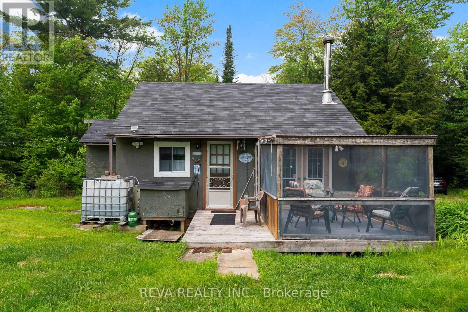 983 A Guy Wilson Road Property Photo 1