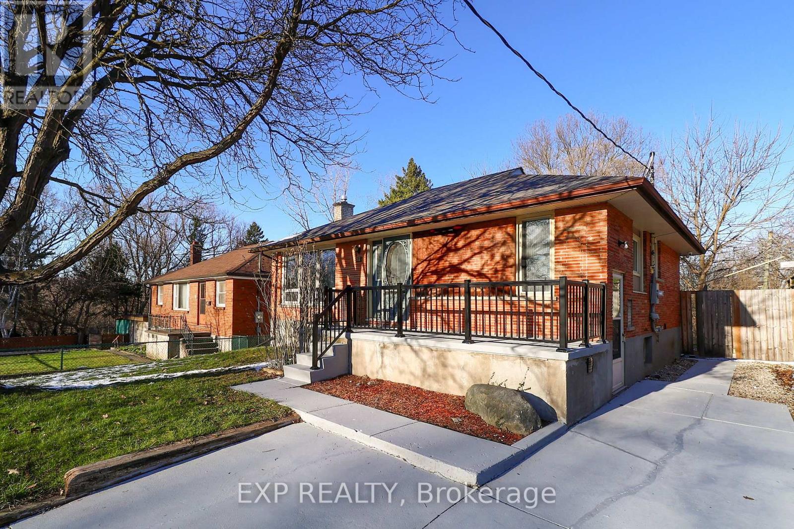28 GLADSTONE AVENUE Property Photo 1