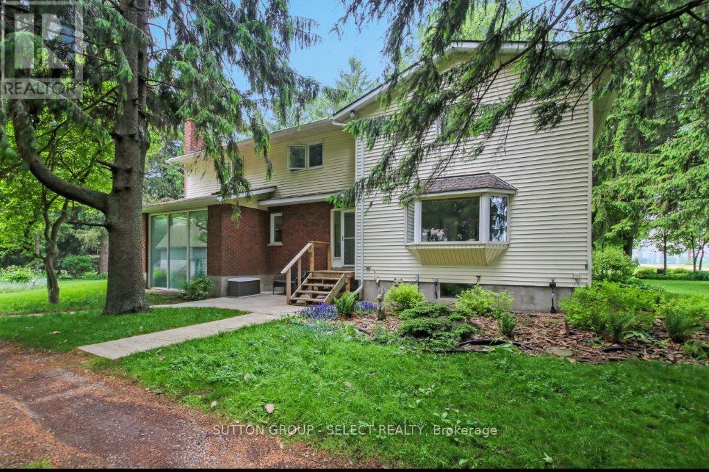 23471 Heritage Road Property Photo 1