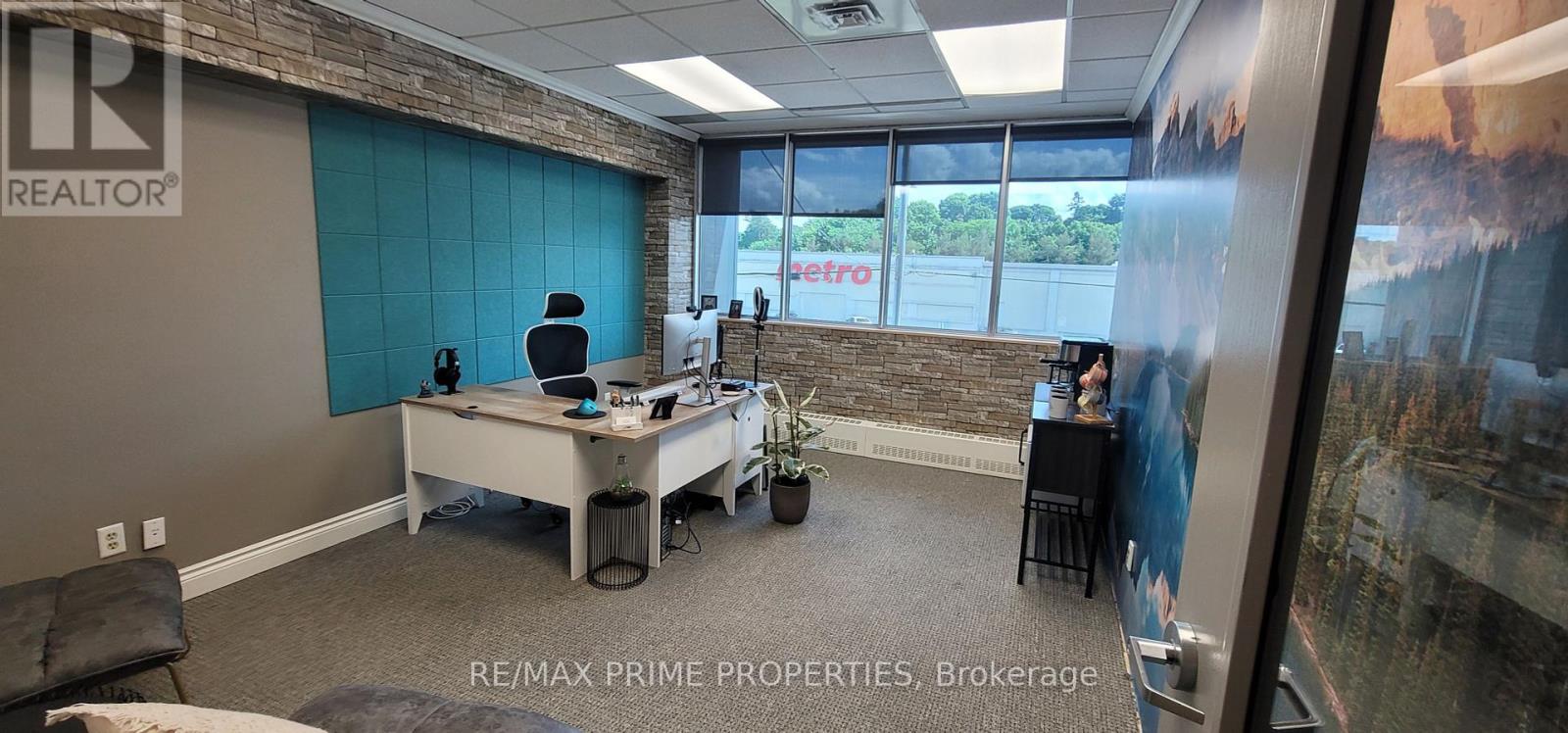 17 - 485 INDUSTRIAL AVENUE Property Photo 1