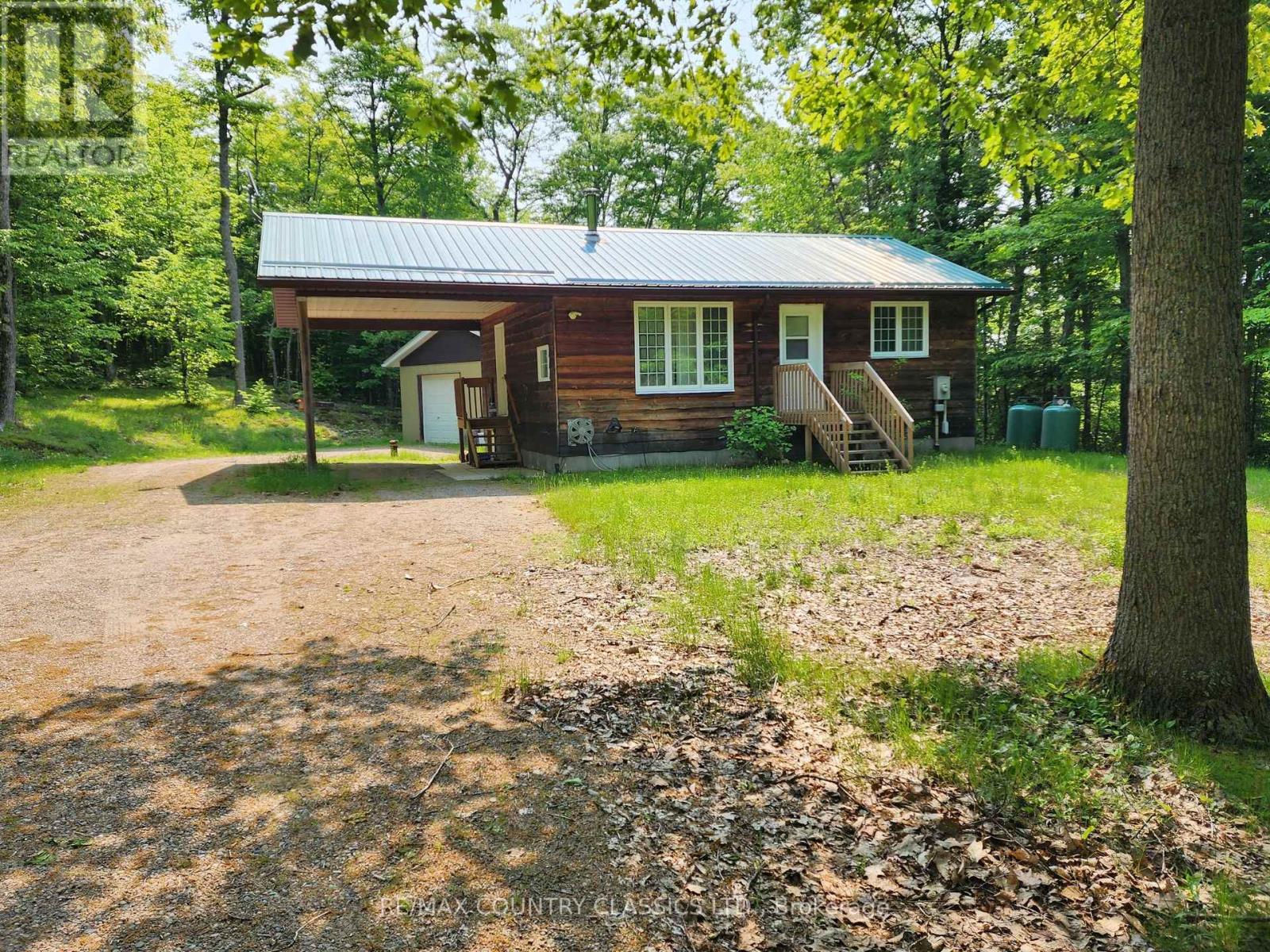 182 Centreview Road Property Photo 1