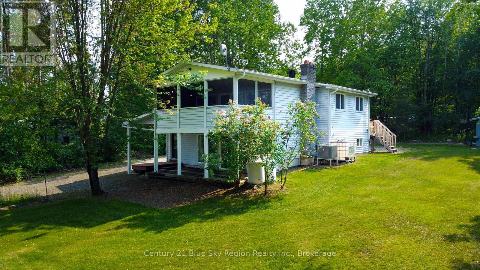 425 Tillicum Bay Road Property Photo 1