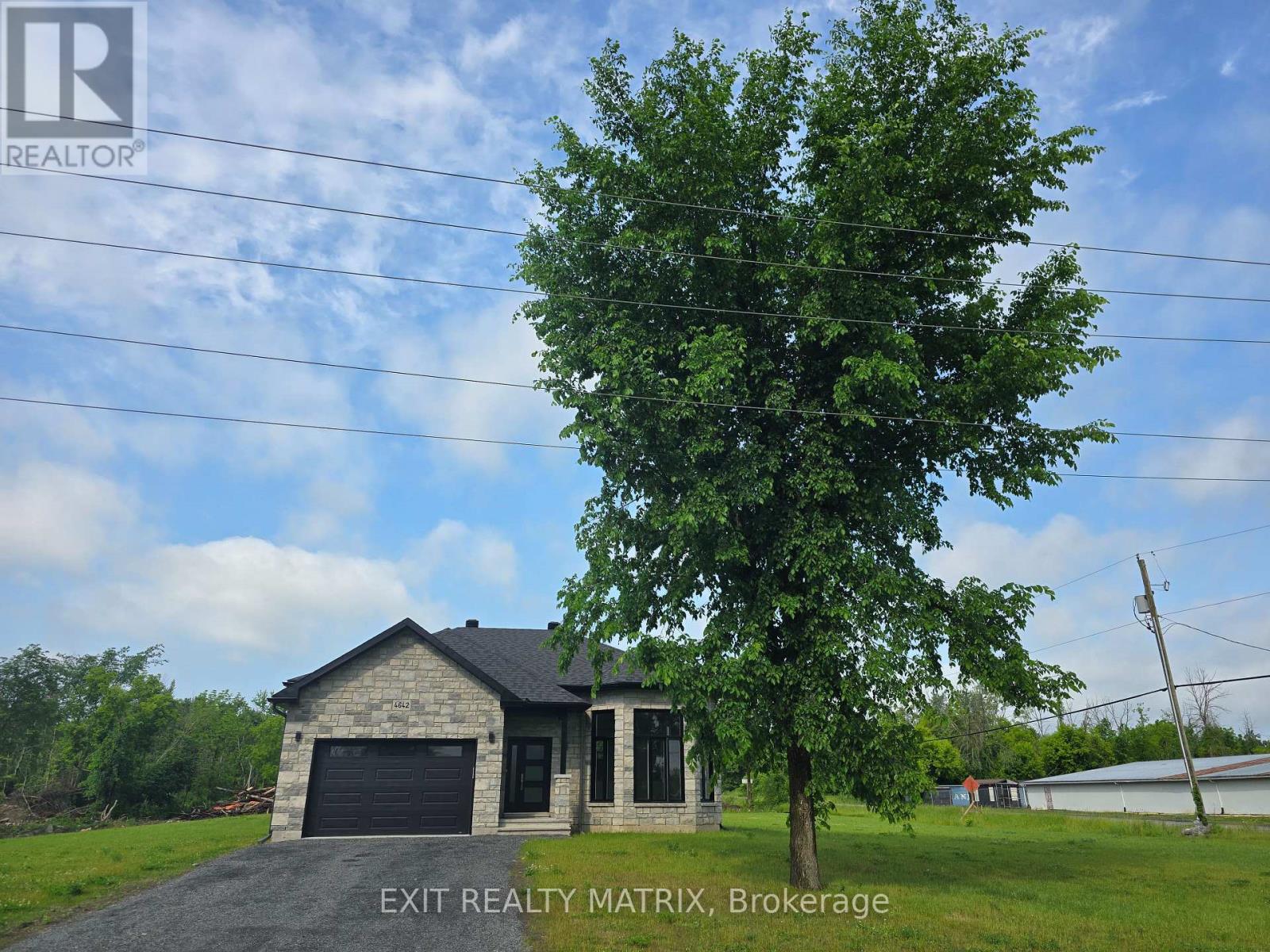 4642 CORNETT LANE Property Photo 1