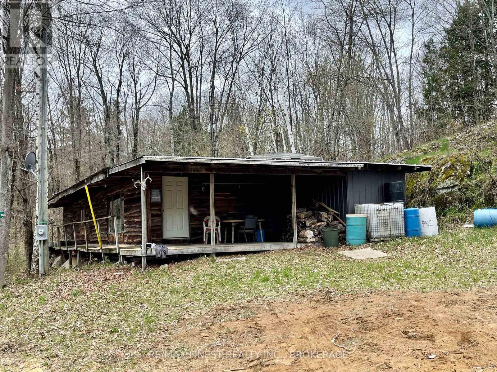 2183 Henderson Rd Property Photo 1