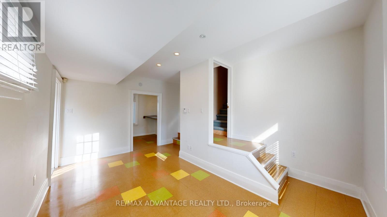 301 Horton Street E Property Photo 19